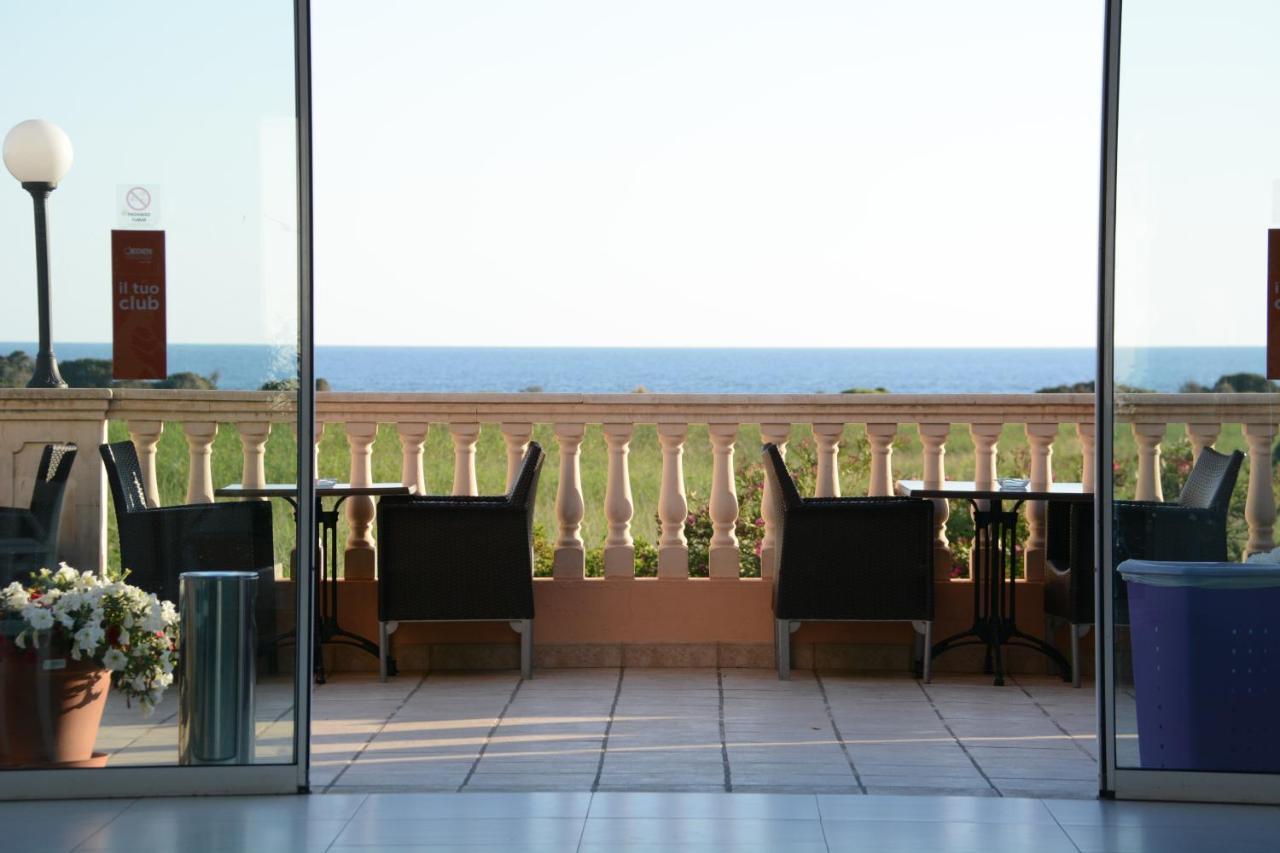 Arenas De Son Bou Hotel Bagian luar foto