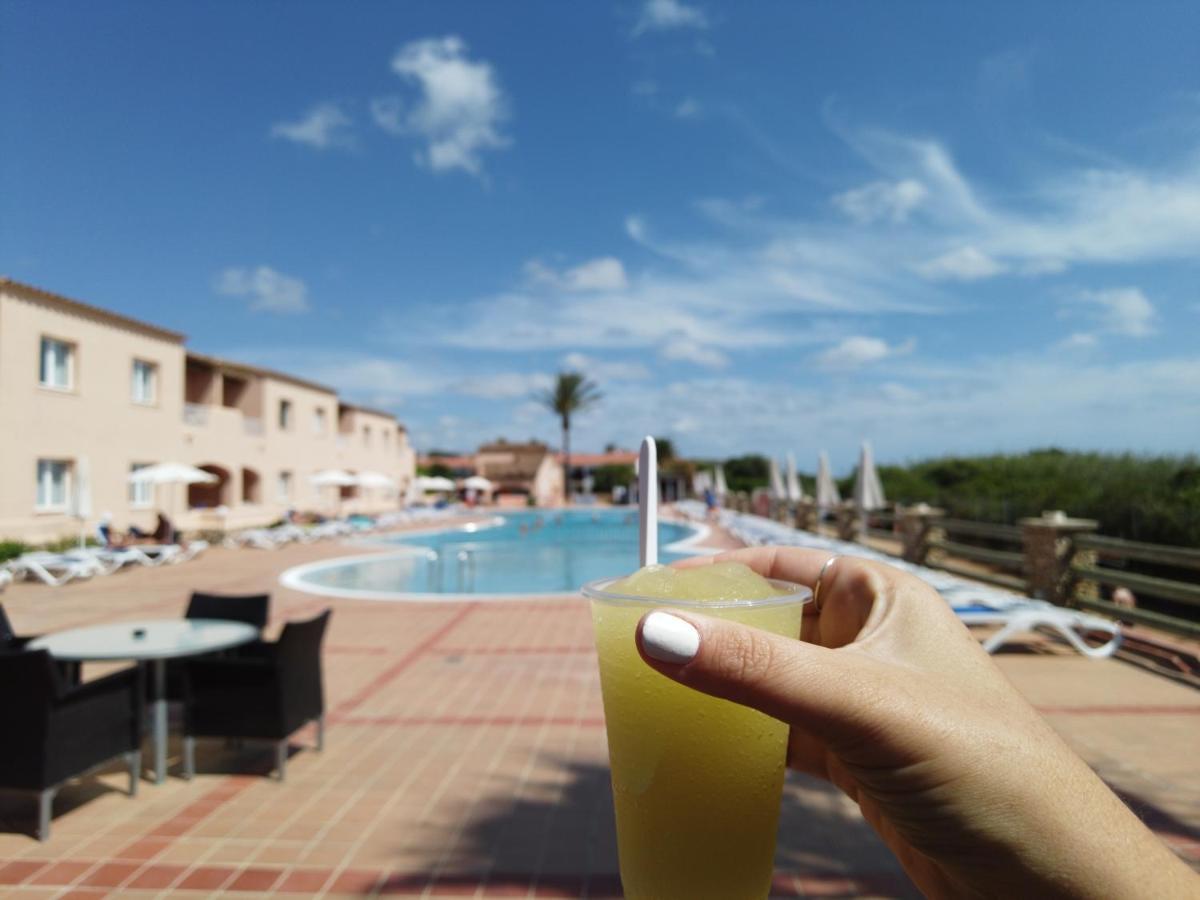 Arenas De Son Bou Hotel Bagian luar foto