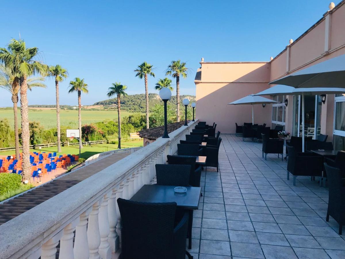 Arenas De Son Bou Hotel Bagian luar foto