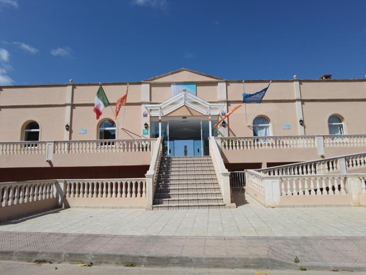 Arenas De Son Bou Hotel Bagian luar foto