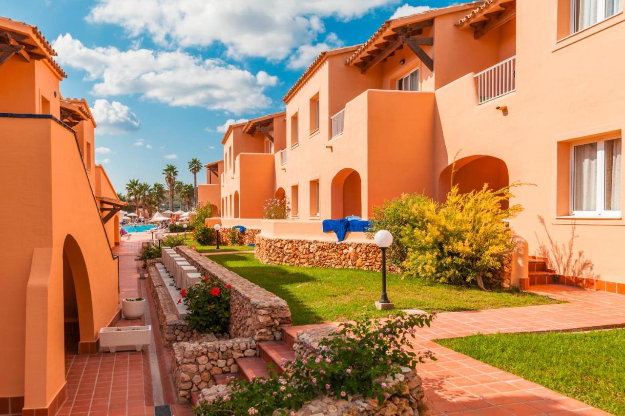 Arenas De Son Bou Hotel Bagian luar foto